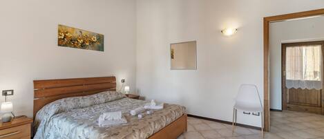 標準公寓, 多間臥室, 海濱 (Nel Cuore Di Baveno 50m from Lake) | 2 間睡房、免費 Wi-Fi、床單