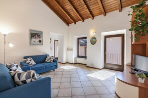 21-Zoll-Flachbildfernseher mit Digitalempfang