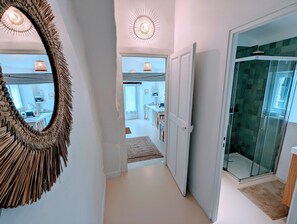 Estudi superior, amb bany privat, vistes a la vall | Wifi gratuïta 