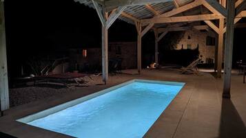 Seasonal outdoor pool