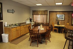 Private kitchen - Sleeps 2-13 people, 2 bunkrooms, 2 bath, laundry, bar, kitchen-building Main St. (Groton)