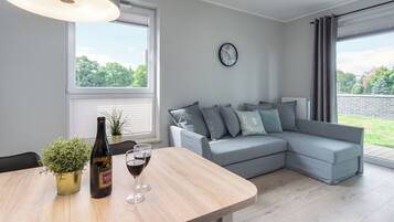 Comfort Apartment, Garden View | Iron/ironing board, free WiFi