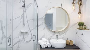 Apartamento conforto, vista para o jardim | Banheiro