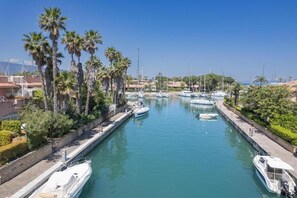 Marina