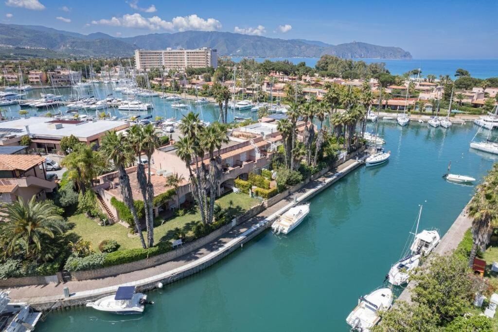 ที่จอดเรือ