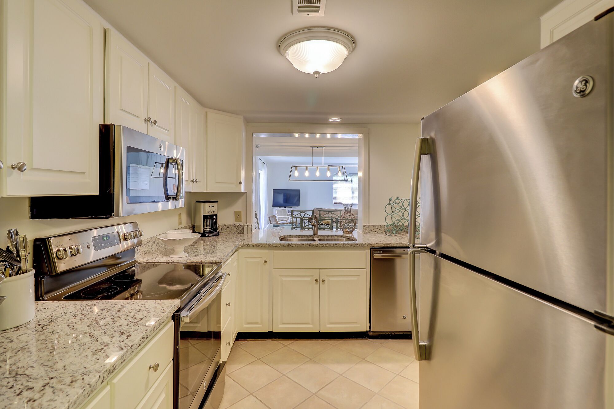 别墅, 多张床, 厨房, 高尔夫景观 (436 Plantation Club Villas) | 私人厨房 | 茶具/咖啡用具、餐桌