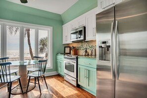 Coffee/tea maker, dining tables