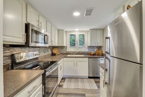 Villa, plusieurs lits, patio, vue jardin (267 Stoney Creek Villa) | Cuisine privée | Cafetière/bouilloire