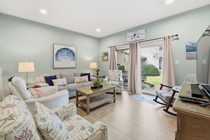 42-inch flat-screen TV with digital channels - 245 Stoney Creek Villa at The Sea Pines Resort (Hilton Head Island)