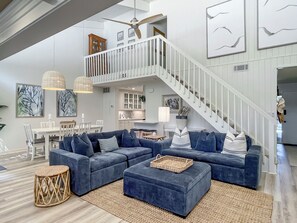 42-inch flat-screen TV with digital channels - 80 Fairway Lane at The Sea Pines Resort (Hilton Head Island)