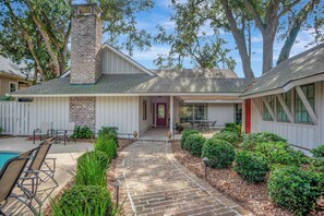 Exterior - 149 N. Sea Pines Drive at The Sea Pines Resort (Hilton Head Island)