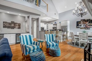 Ferienhaus, Mehrere Betten, Küche, Poolblick (64 Lawton Road) | Innenbereich