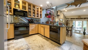 Villa, 1 grand lit et 1 canapé-lit, cuisine, vue jardin (290 Stoney Creek Villa) | Cuisine privée | Cafetière/bouilloire