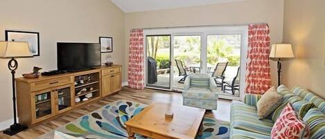 Villa, 1 King Bed with Sofa bed, Kitchen, Garden View (259 Stoney Creek Villa) | Living area | 42-inch flat-screen TV with digital channels