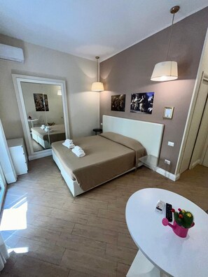 Deluxe Double or Twin Room | 1 bedroom, desk, laptop workspace, free WiFi