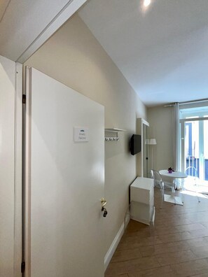 Habitación Deluxe con 1 cama matrimonial o 2 individuales | Escritorio, espacio para trabajar con laptop y wifi gratis 