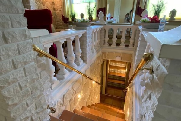 Apartamento familiar | 1 dormitorio, caja fuerte, wifi gratis y ropa de cama