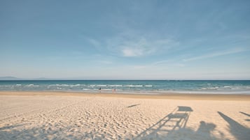 Hồ bơi ngoài trời