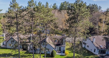 Highland Golf, Walk to Club - Lakeland Village 2D