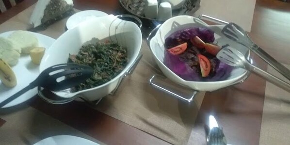 餐飲