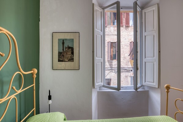 2 間睡房、免費 Wi-Fi、床單