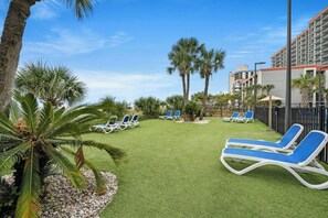 Property grounds - Sand Dunes Main 2941-1BR Oceanfront-Pools, Hot Tub (Myrtle Beach)