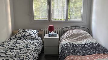 2 slaapkamers, een strijkplank/strijkijzer, wifi, beddengoed