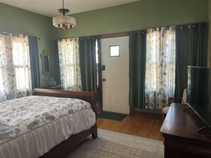 1 chambre, bureau, fer et planche à repasser, Wi-Fi gratuit