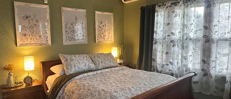 1 bedroom, desk, iron/ironing board, free WiFi