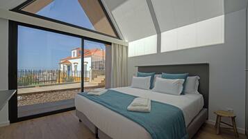 Habitación Confort con 1 cama doble o 2 individuales, balcón, vistas al mar | Wifi gratis y ropa de cama