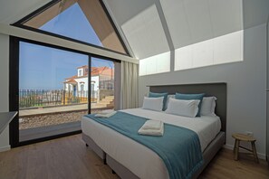 Habitación Confort con 1 cama matrimonial o 2 individuales, balcón, vista al mar | Wifi gratis y ropa de cama 