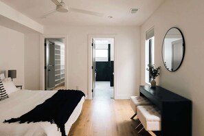 4 chambres, fer et planche à repasser, lit parapluie, Wi-Fi