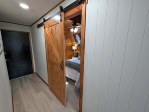 3 bedrooms, WiFi, bed sheets - Wilderness Hideaway S (Lincoln County)