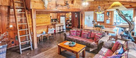 Fernseher, Kamin, Arbeitsbereiche