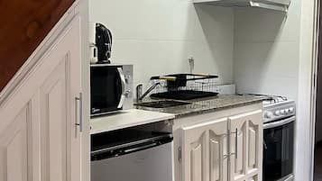 Frigorifero, microonde, forno, tostapane