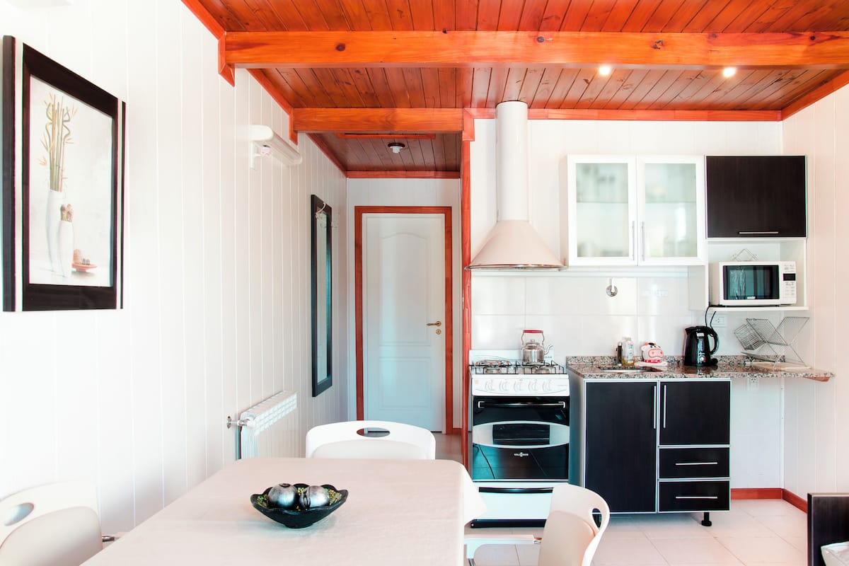 Bungalow Standard (Double Bungalow) | 1 chambre, coffres-forts dans les chambres, fer et planche Ă repasser