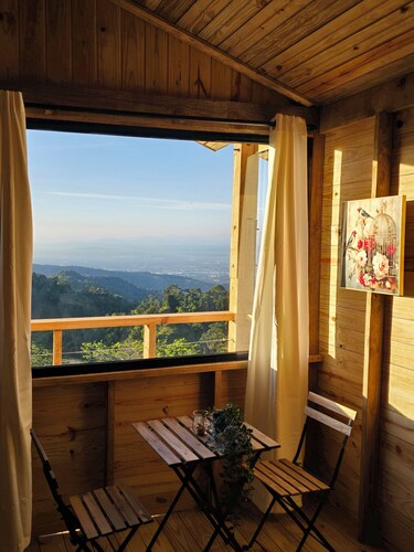 Mountain Cabin with Spectacular View only 35 minutes away from the city.