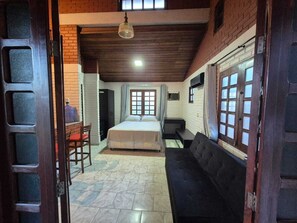 Panoramic Studio Suite, River View