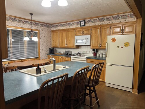 Charming, well-loved 3-bedroom home with WiFi in Crystal Falls