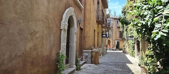 Departamento Carlo Crivelli