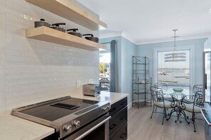 Villa - flera sängar - kök (837 Ketch Court) | Eget kök | Kaffe- och tebryggare