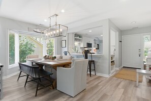 Villa, flere senger, kjøkken, utsikt mot golfbane (563 Ocean Course) | Spiseområde