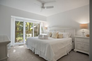 Villa, plusieurs lits, cuisine, vue golf (506 Plantation Club Villas) | 3 chambres, décoration personnalisée, ameublement personnalisé