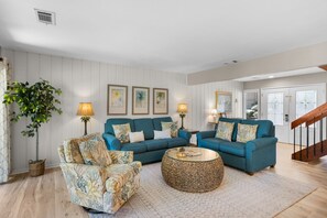 Villa, Multiple Beds, Kitchen, Garden View (485 Plantation Club Villas) | Living area | 42-inch flat-screen TV with digital channels - 485 Plantation Club Villas at The Sea Pines Resort (Hilton Head Island)