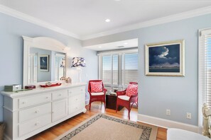 Villa, Multiple Beds, Kitchen (720 Schooner Court) | Interior