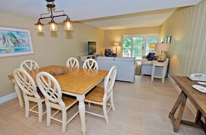 Huvila, useita sänkyjä, keittiö, näköala golfkentälle (481 Plantation Club Villas) | Sisätilat
