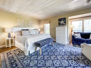 4 bedrooms, individually decorated, individually furnished, bed sheets - 709 Schooner Court at The Sea Pines Resort (Hilton Head Island)
