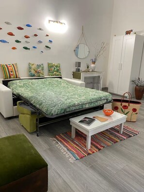 Desk, iron/ironing board, free WiFi - Iris Apartment - comfort e stile (Bisceglie)