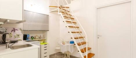 Schreibtisch, Bügeleisen/Bügelbrett, kostenloses WLAN