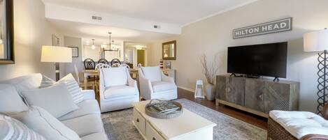 Villa, plusieurs lits, balcon, vue golf (470 Plantation Club Villas) | Coin séjour